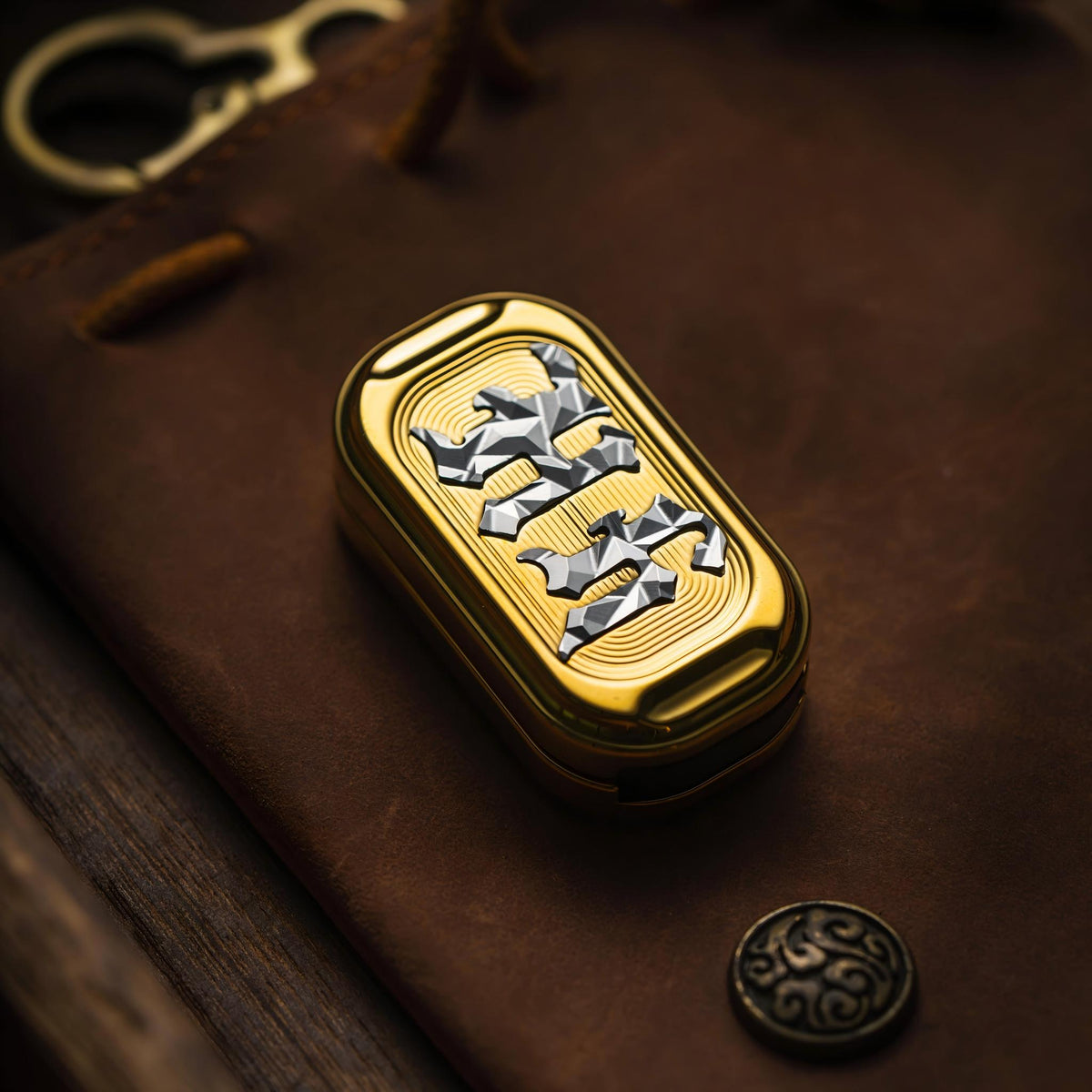 01EDC & HH EDC co-branded shell