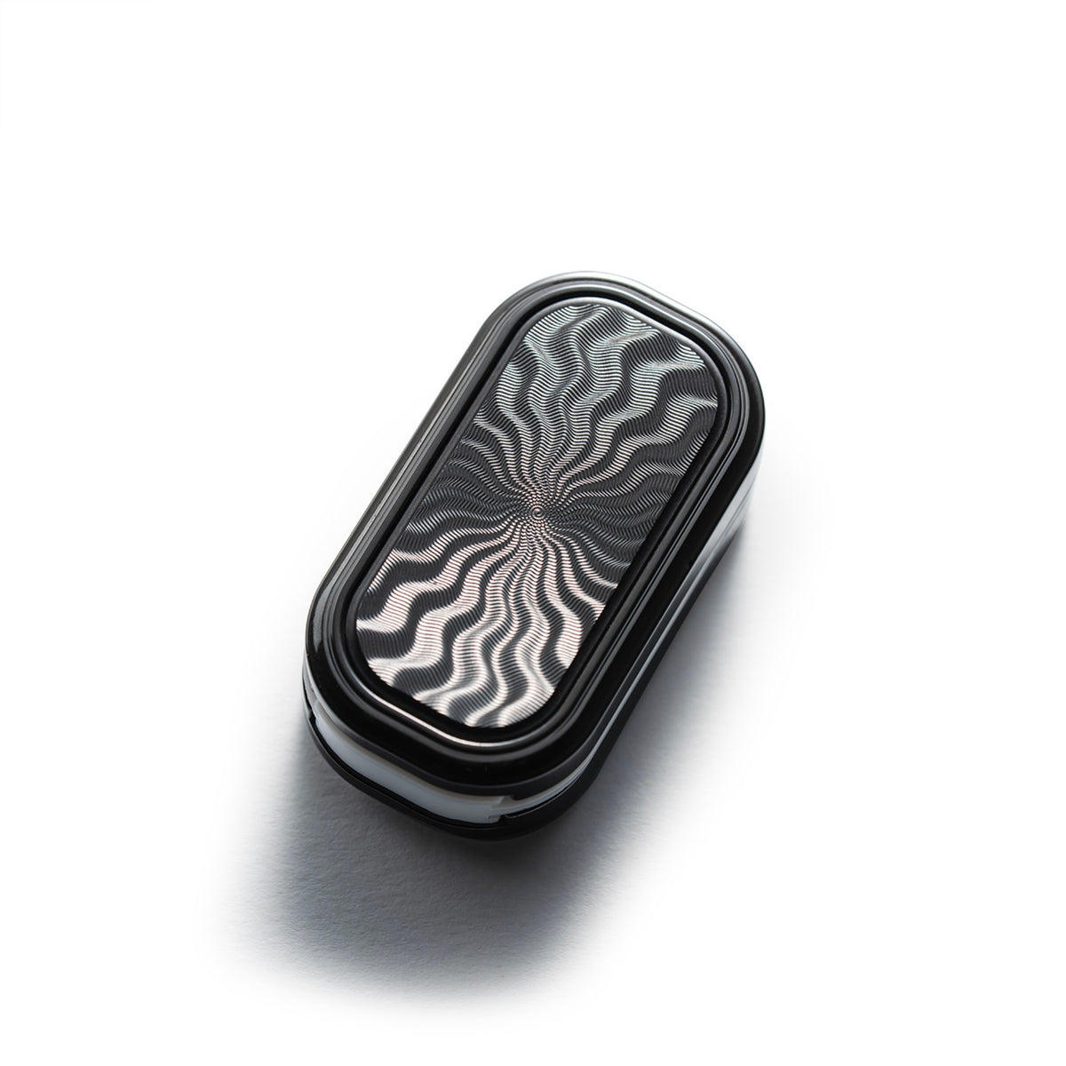 GUILLOCHE SLIDER